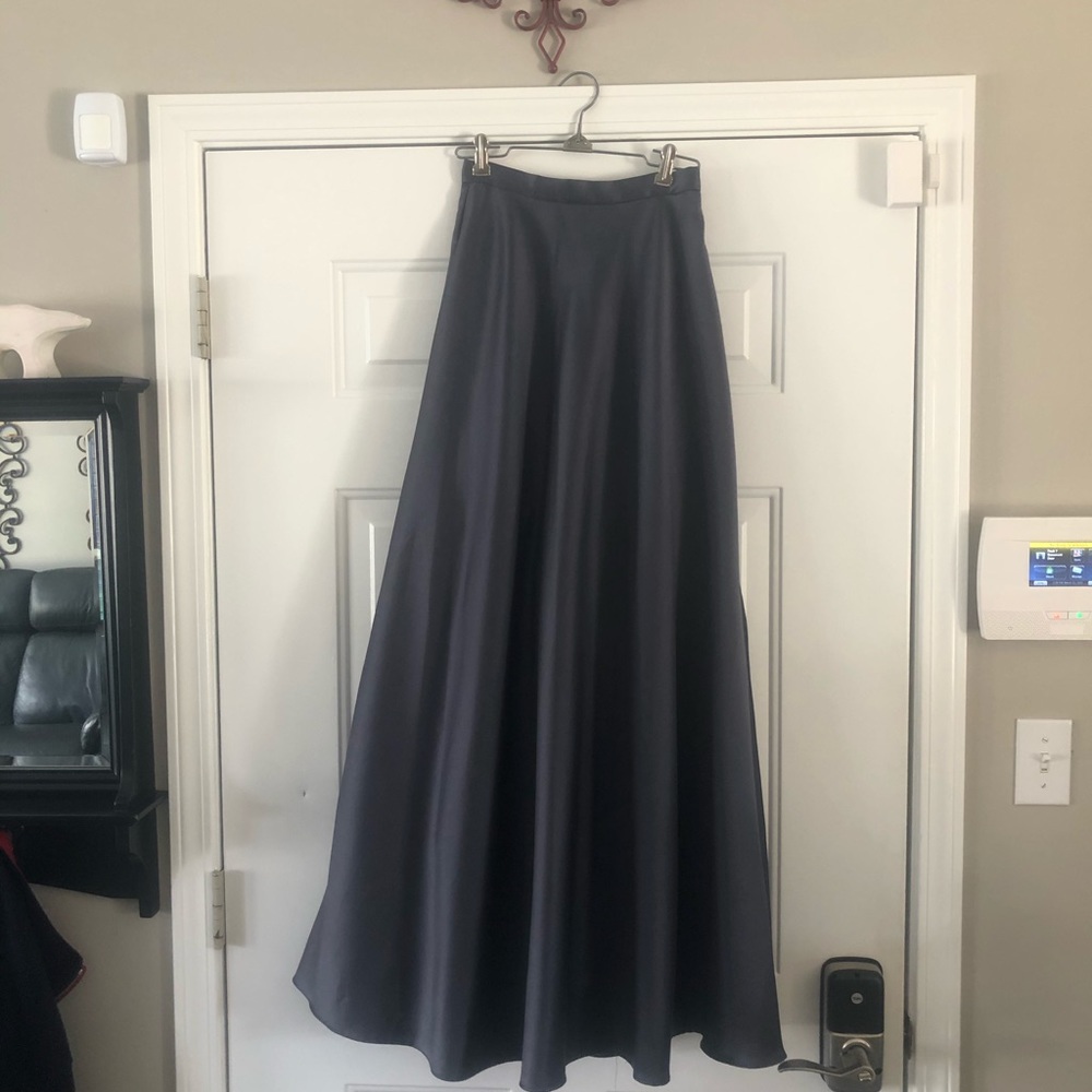 DE LARU by Sheila Yen long gray skirt